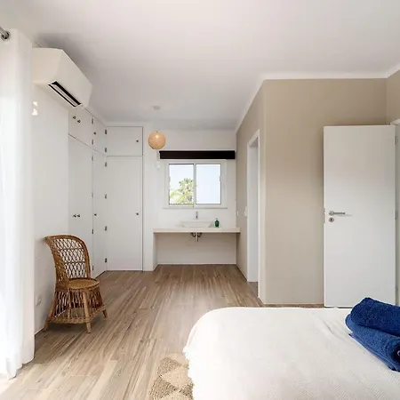 Albardeira 57 By Destination Algarve * Λάγος